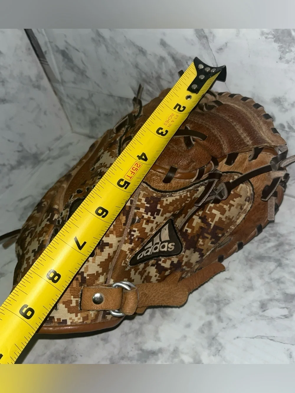 Adidas TS3150BDC Baseball Catchers Mitt Digital Camo Yourh Right Hand Throw